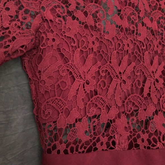 Red Long Sleeve Laced Dress - Picture 5 of 6